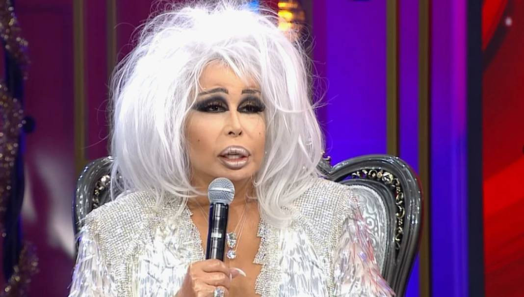 Türk Müziğinin divası Bülent Ersoy makyajsız yakalandı! Görenler tanıyamadı - Resim: 16